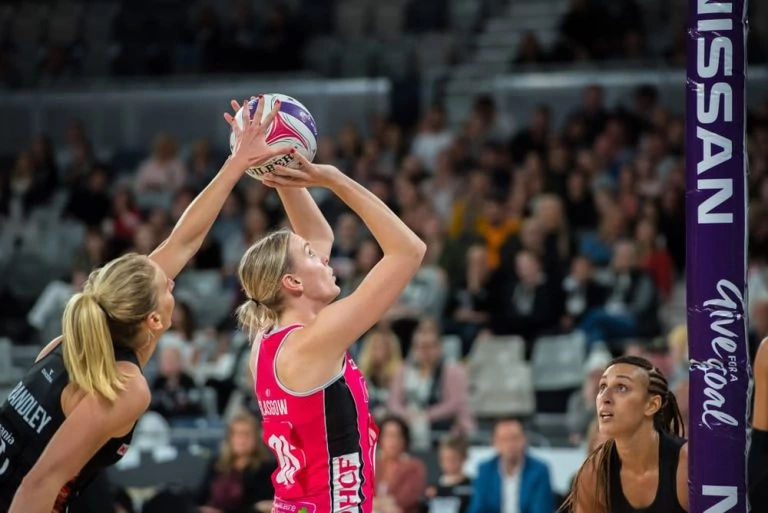 netball play